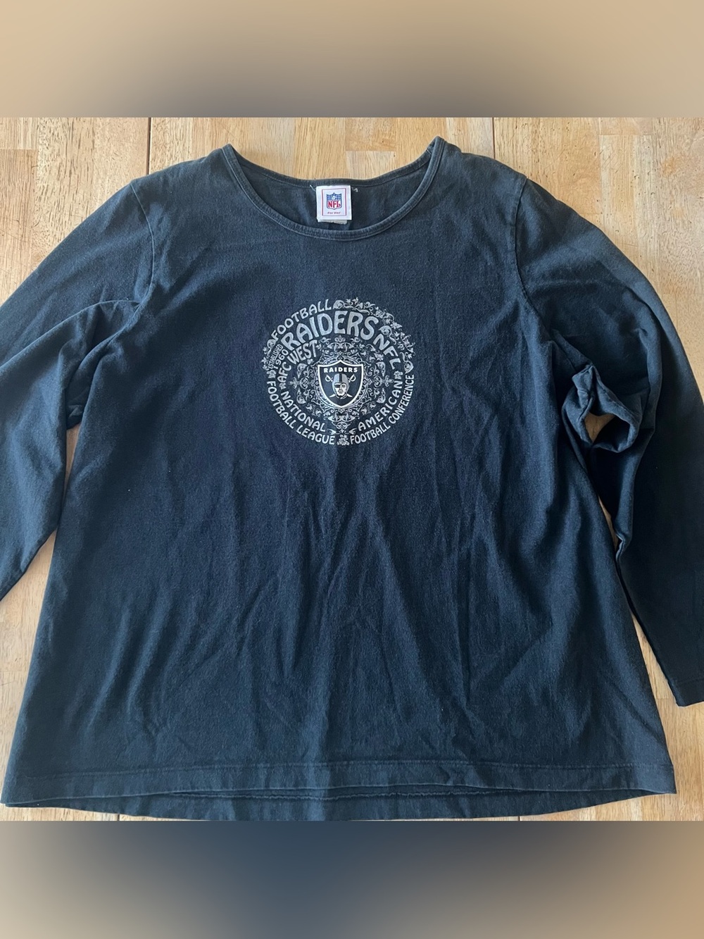 Womenβs Raiders Black Long Sleeve Shirt ~ 2XL